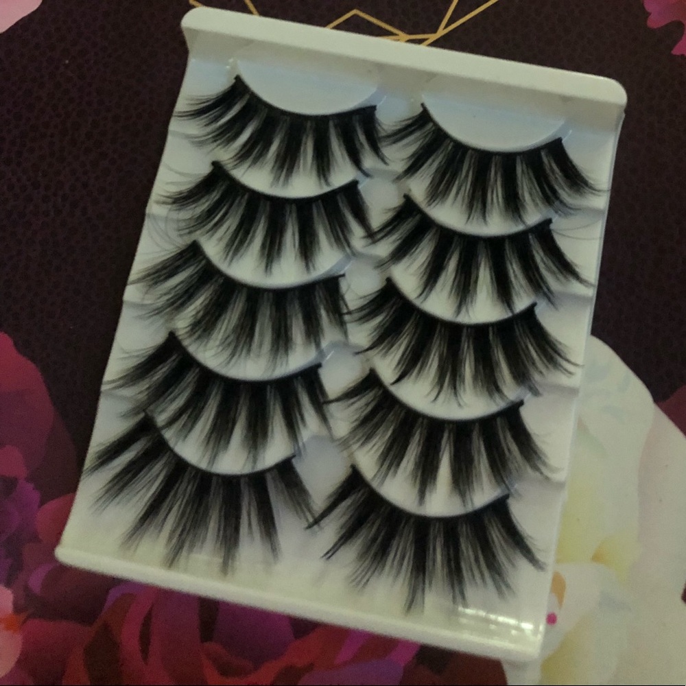 eye lashes